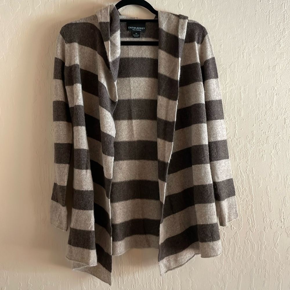 Soft & Warm Cashmere Sweater by Cynthia Rowley, Size XS, Brown/Beige